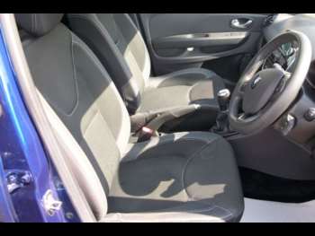 Used Renault Clio 2019 for sale - 74884003: Photo