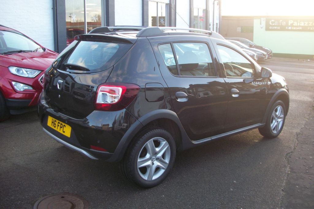 Used Dacia Sandero 2016 for sale - 76882930: Photo 5