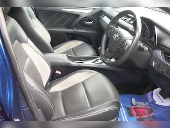 Used Toyota Avensis 2016 for sale - 77878754: Photo