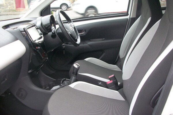 Used Toyota AYGO 2017 for sale - 74343788: Photo 10
