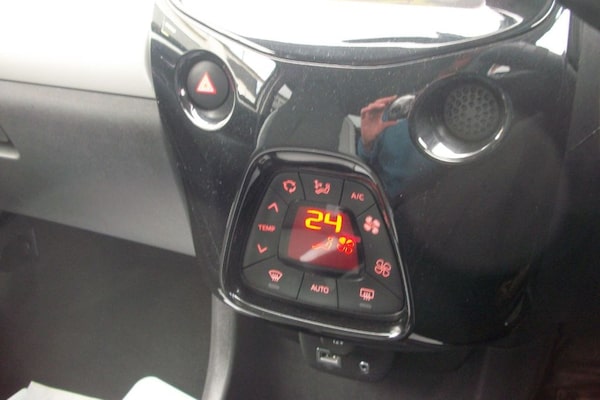 Used Toyota AYGO 2017 for sale - 74343788: Photo 13