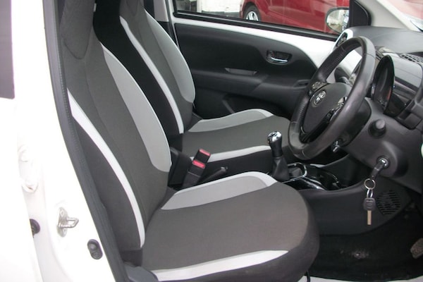 Used Toyota AYGO 2017 for sale - 74343788: Photo 2