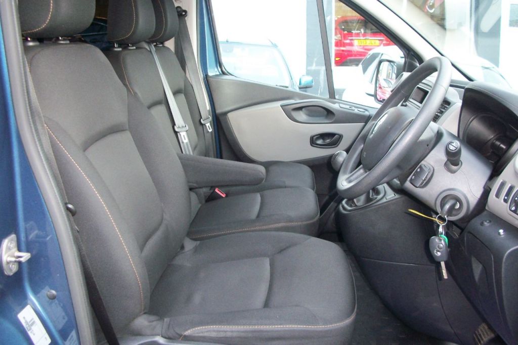 Used Renault Trafic 2018 for sale - 77421372: Photo 2