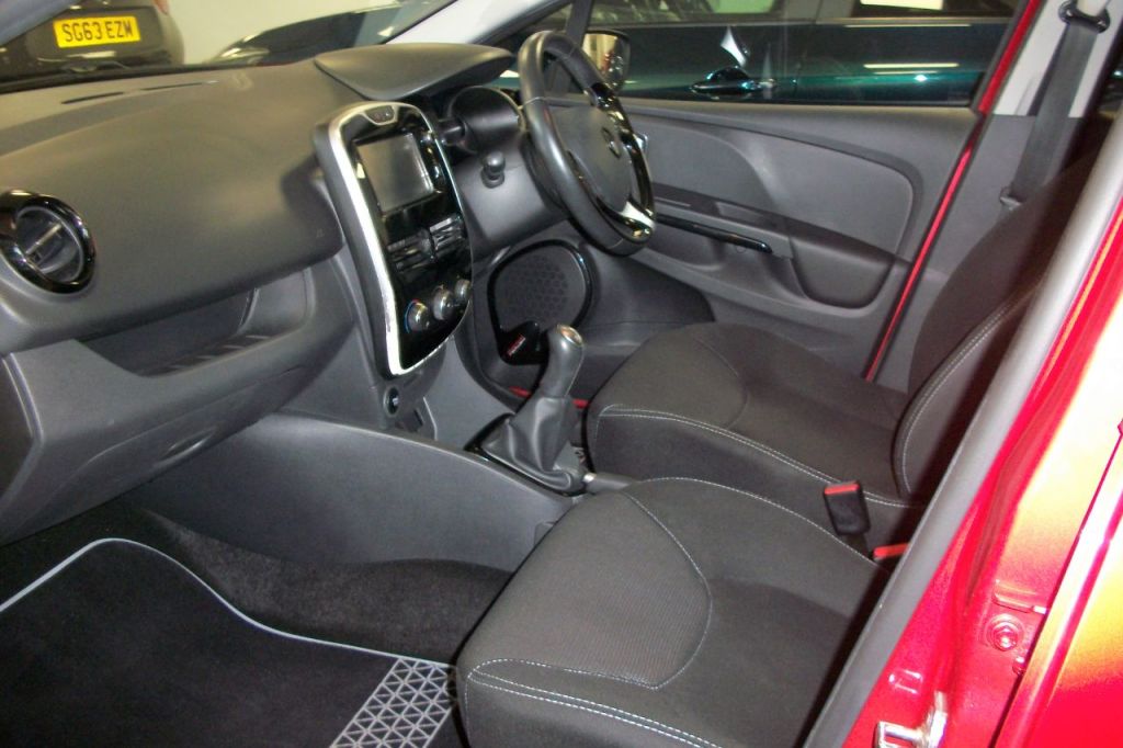 Used Renault Clio 2016 for sale - 76909666: Photo 8