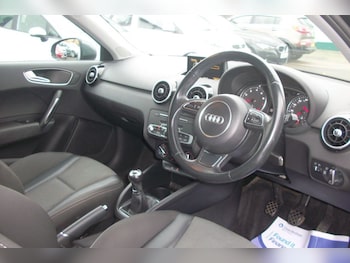 Used Audi A1 2015 for sale - 76235227: Photo 3