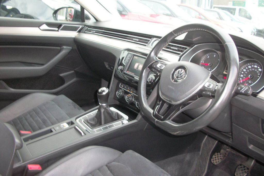 Used Volkswagen Passat 2016 for sale - 77301567: Photo 3