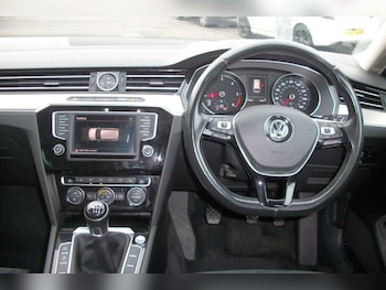 Used Volkswagen Passat 2016 for sale - 77301567: Photo