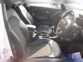 Used Hyundai Ix35 2015 for sale - 75997812: Photo