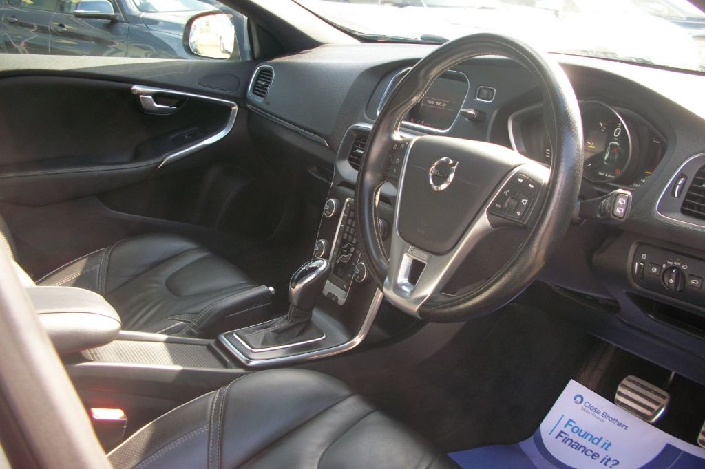 Used Volvo V40 2019 for sale - 78181924: Photo 3