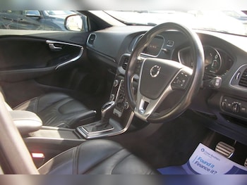 Used Volvo V40 2019 for sale - 78181924: Photo