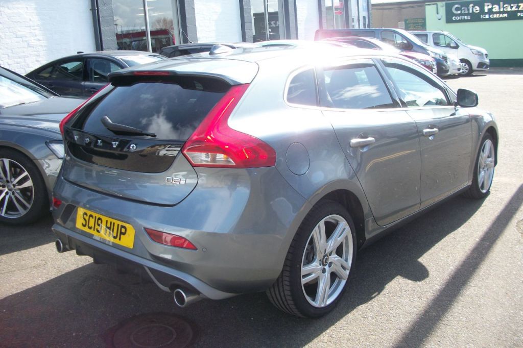 Used Volvo V40 2019 for sale - 78181924: Photo 6