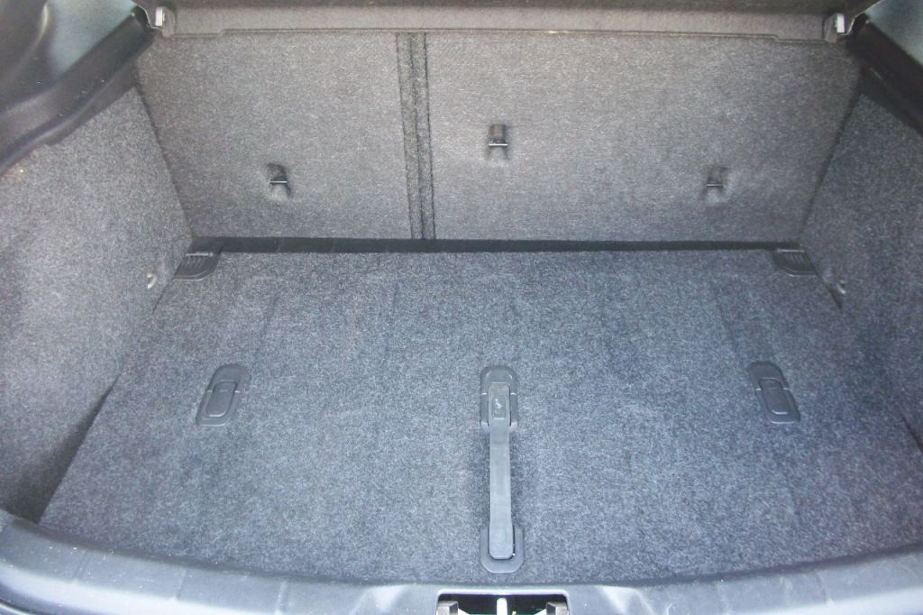 Used Volvo V40 2019 for sale - 78181924: Photo 7