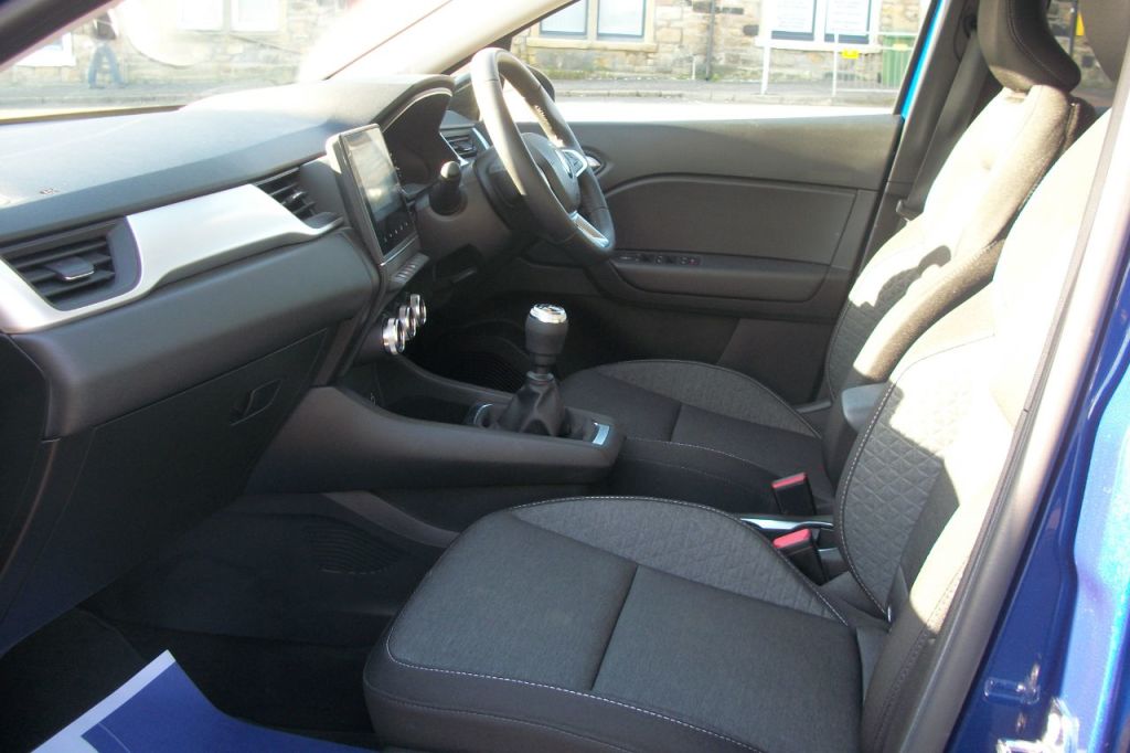 Used Renault Captur 2023 for sale - 77733520: Photo 10