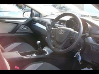 Used Toyota Avensis 2017 for sale - 73047998: Photo