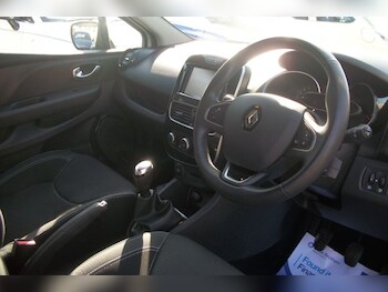 Used Renault Clio 2018 for sale - 77967801: Photo