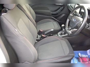 Used Ford Fiesta 2018 for sale - 77301584: Photo