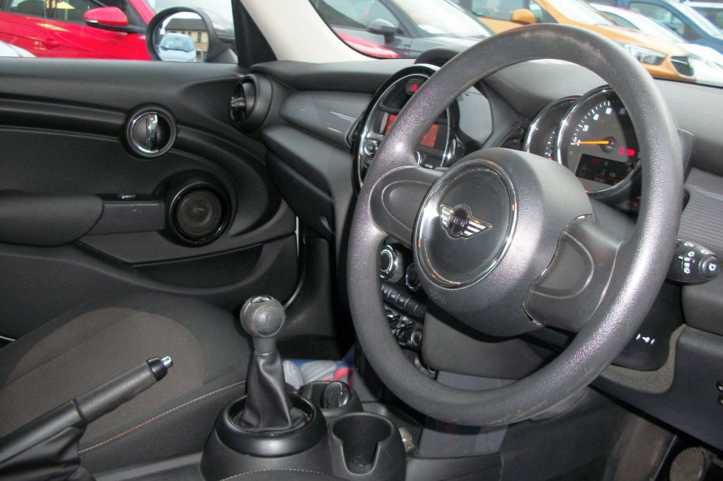 Used MINI Hatch 2015 for sale - 76653911: Photo 3