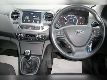 Used Hyundai i10 2018 for sale - 78123884: Photo