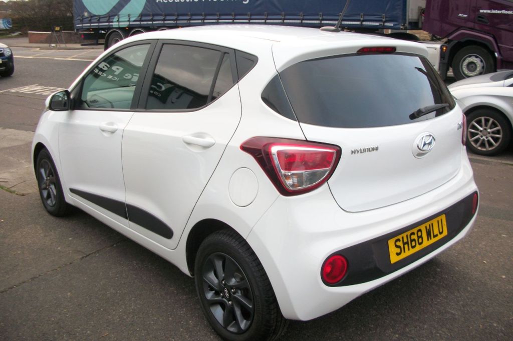 Used Hyundai i10 2018 for sale - 78123884: Photo 8