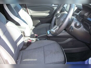 Used Renault Captur 2023 for sale - 78413115: Photo