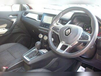 Used Renault Captur 2023 for sale - 78413115: Photo