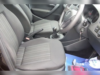 Used Volkswagen Polo 2017 for sale - 78281333: Photo