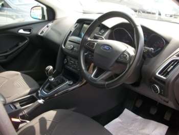 Used Ford Focus 2017 for sale - 74299680: Photo