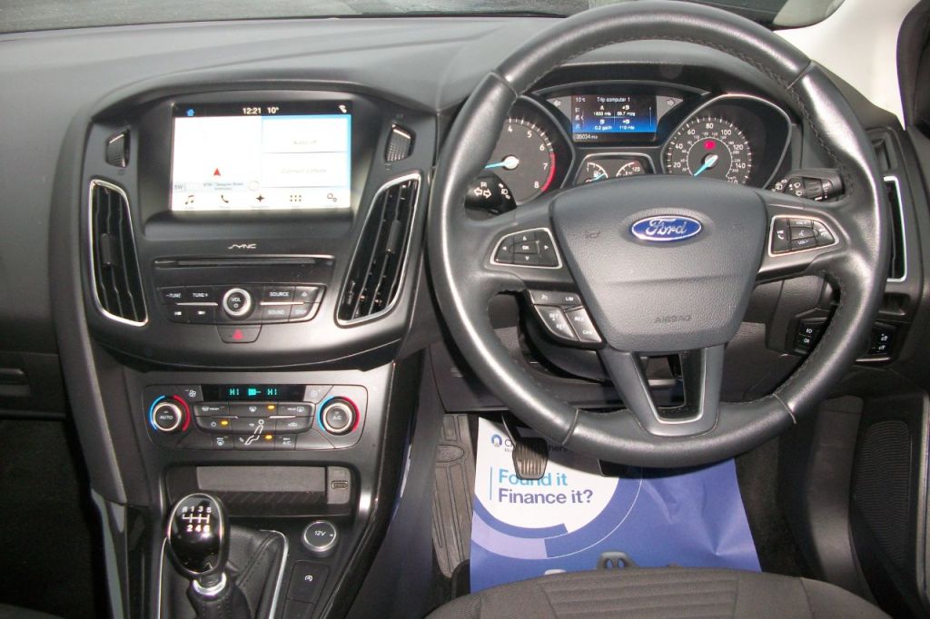 Used Ford Focus 2017 for sale - 76819841: Photo 4