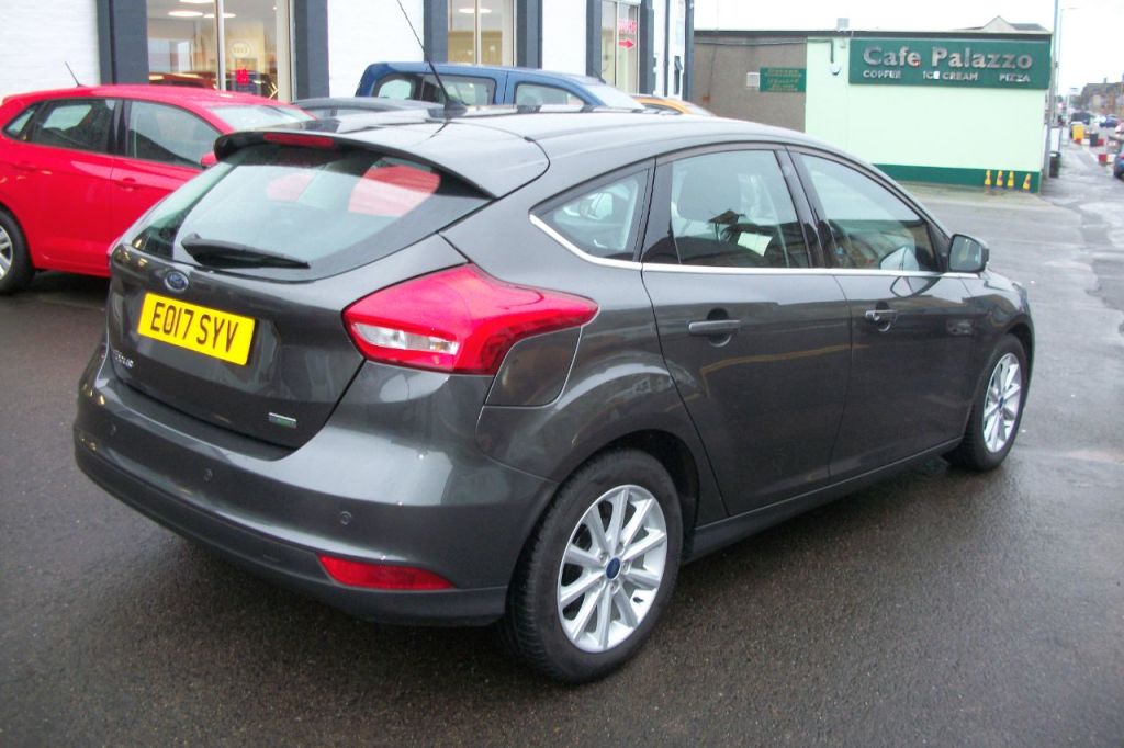 Used Ford Focus 2017 for sale - 76819841: Photo 6