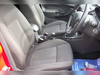 Used Ford Fiesta 2017 for sale - 78110091: Photo