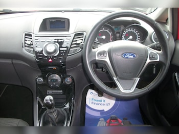 Used Ford Fiesta 2017 for sale - 78110091: Photo
