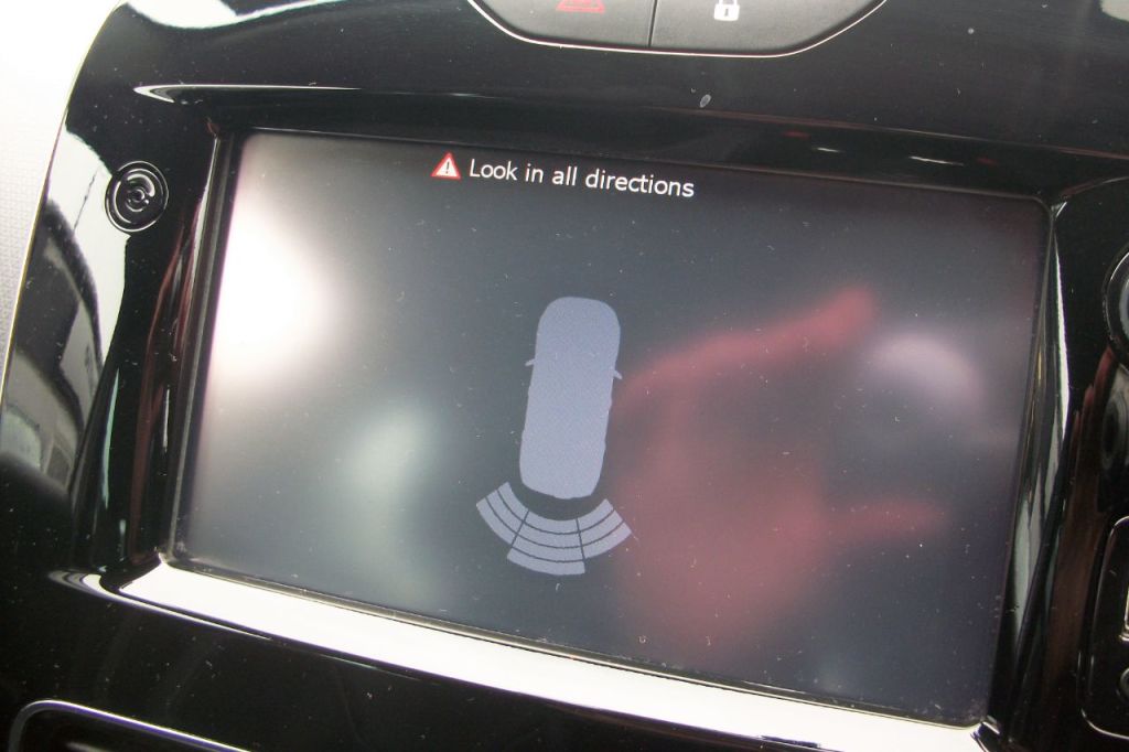 Used Renault Clio 2018 for sale - 76105188: Photo 14