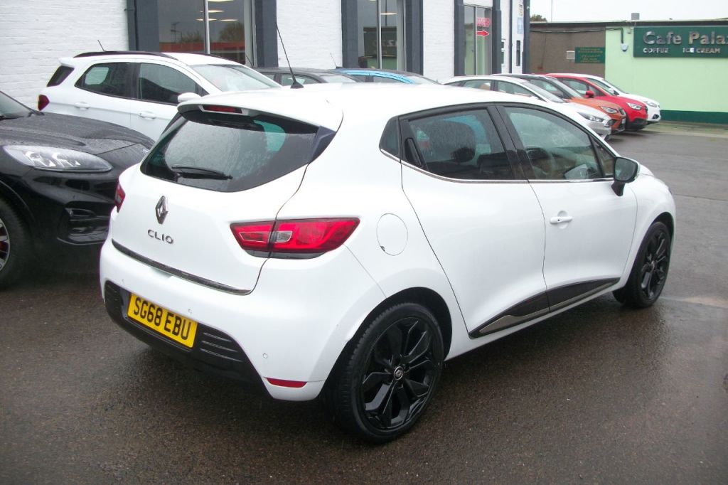 Used Renault Clio 2018 for sale - 76105188: Photo 5