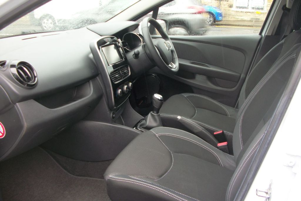 Used Renault Clio 2018 for sale - 76105188: Photo 9
