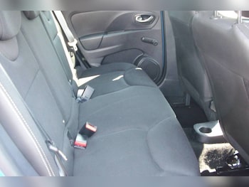 Used Renault Clio 2016 for sale - 79232956: Photo