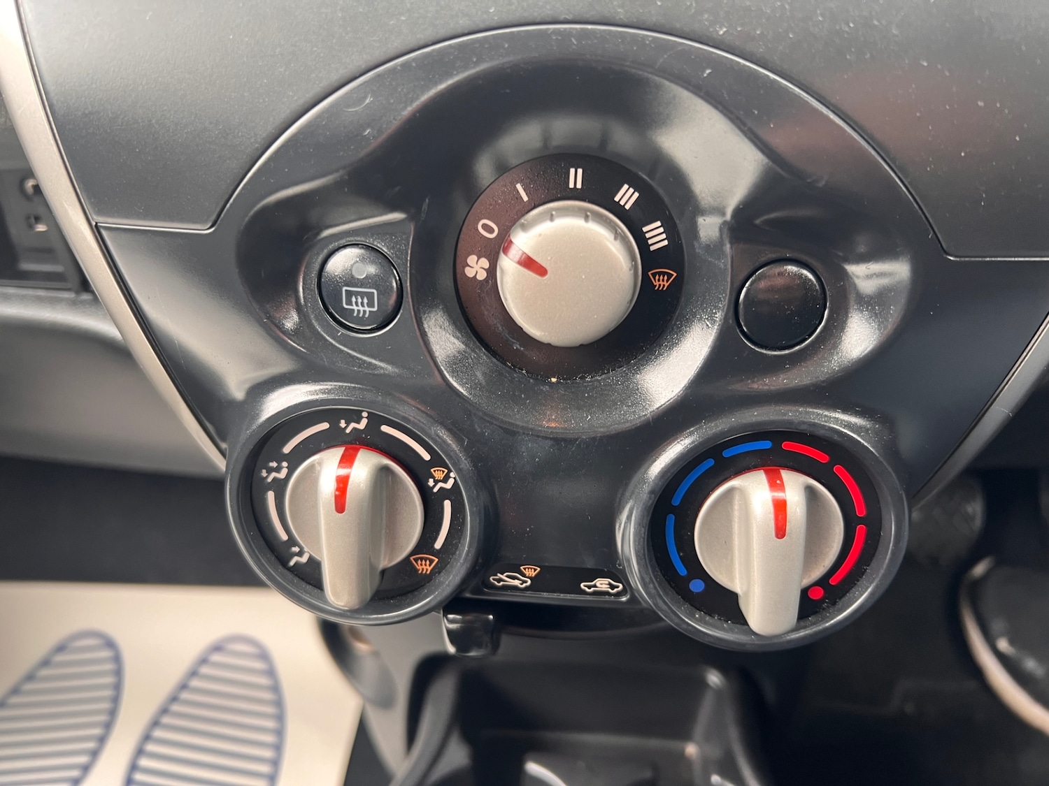 Used Nissan Micra 2013 for sale - 77767044: Photo 30