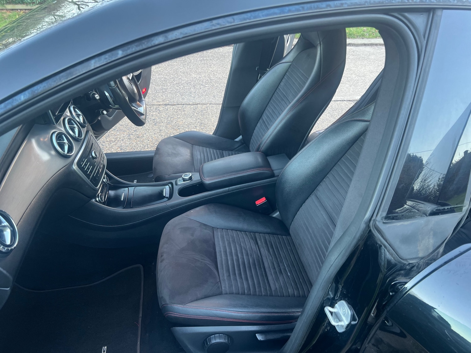 Used Mercedes-Benz CLA 2015 for sale - 76831721: Photo 22