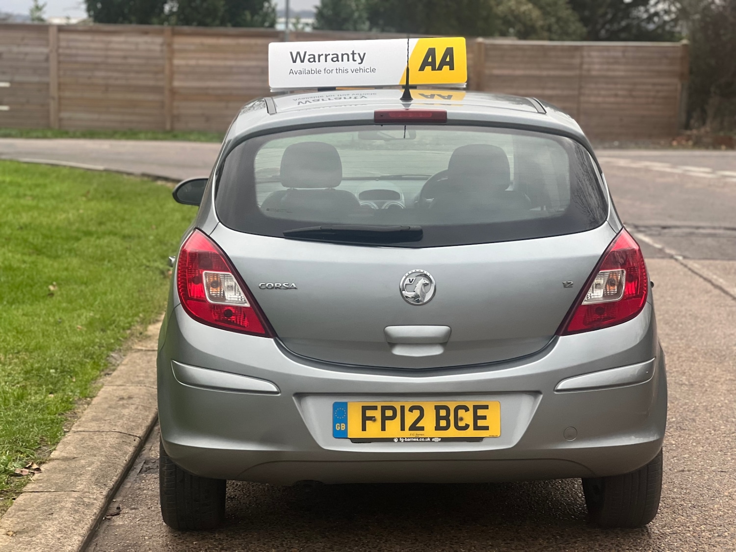 Used Vauxhall Corsa 2012 for sale - 76978365: Photo 6