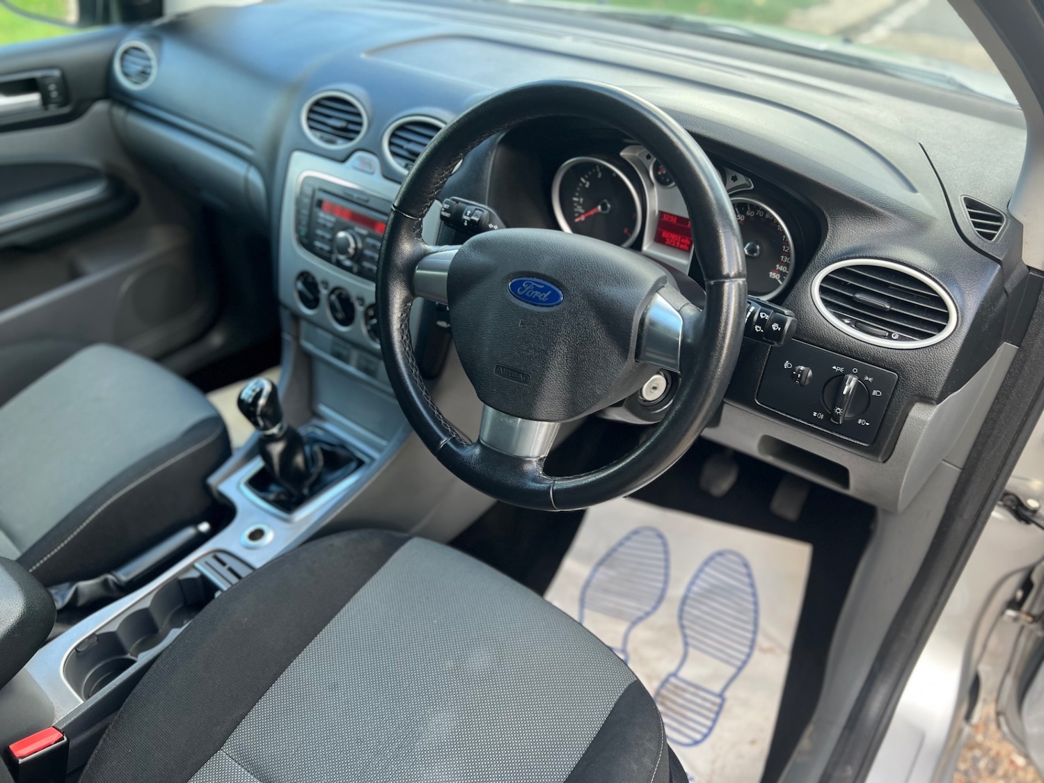 Used Ford Focus 2010 for sale - 76348672: Photo 10