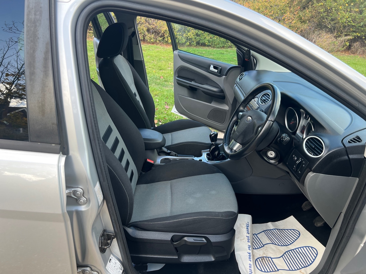 Used Ford Focus 2010 for sale - 76348672: Photo 12