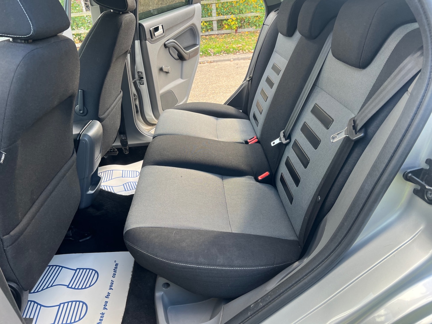 Used Ford Focus 2010 for sale - 76348672: Photo 17