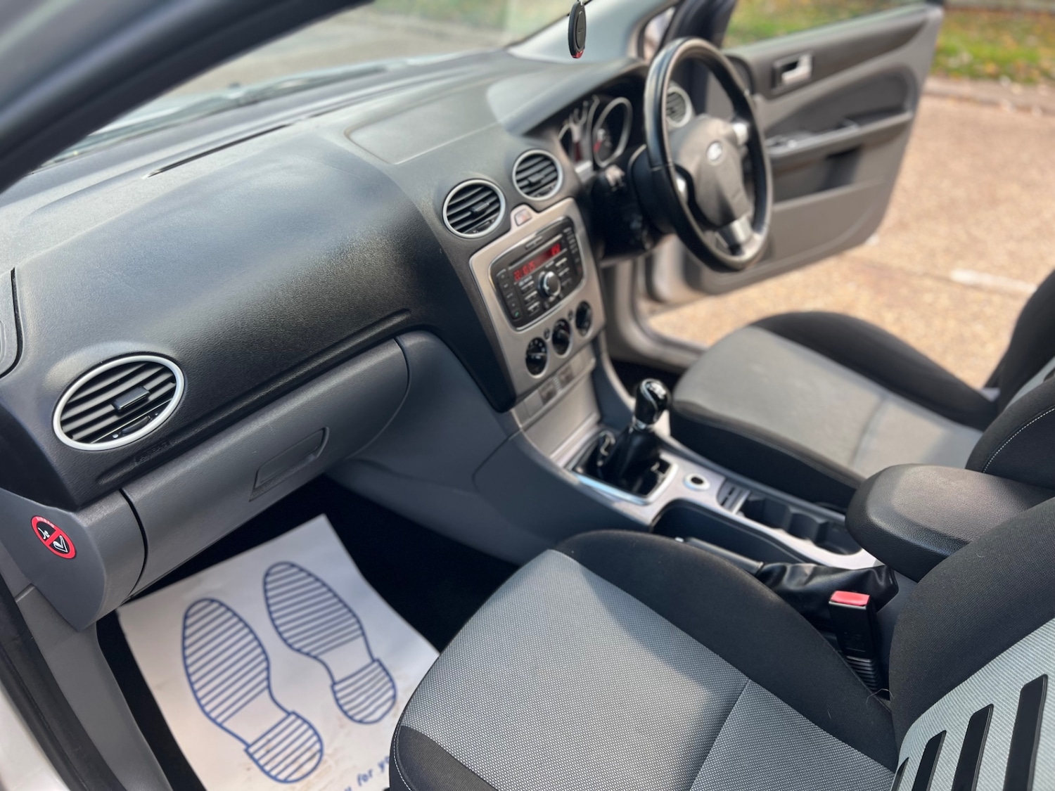 Used Ford Focus 2010 for sale - 76348672: Photo 20