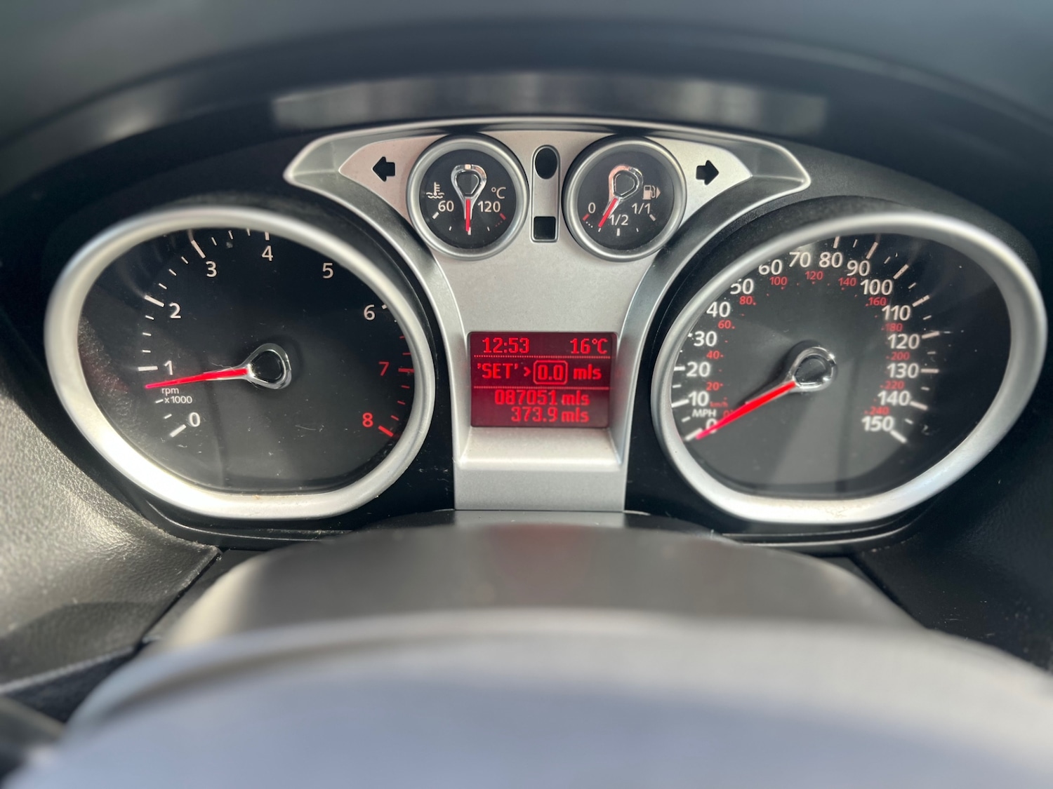 Used Ford Focus 2010 for sale - 76348672: Photo 29