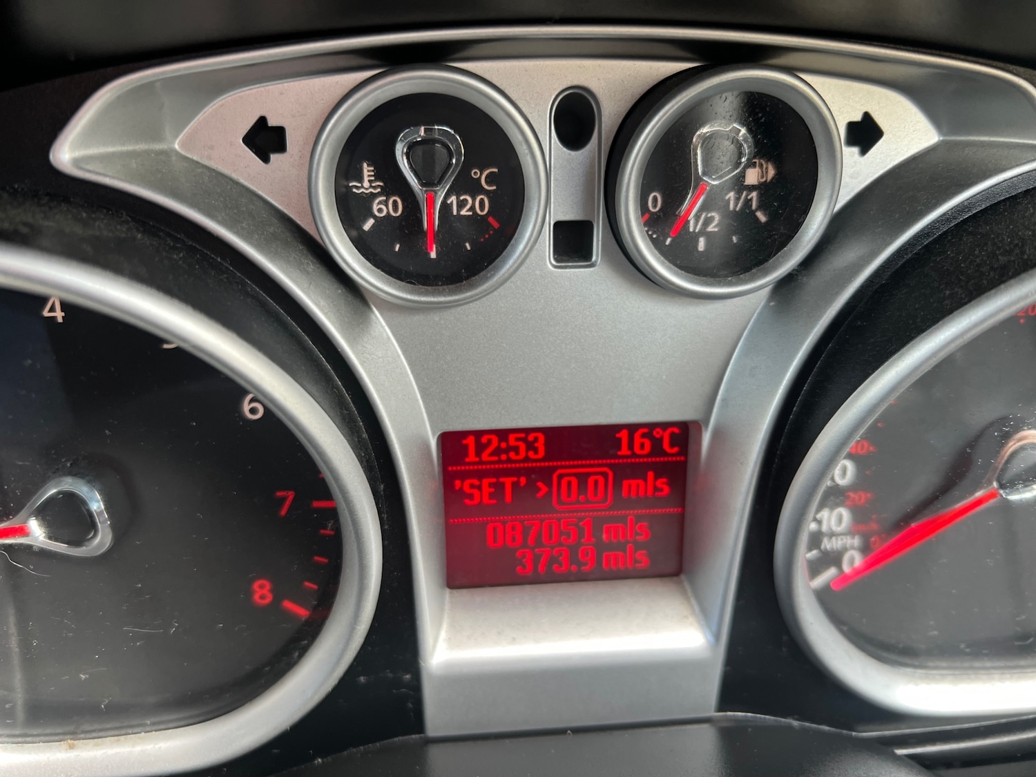 Used Ford Focus 2010 for sale - 76348672: Photo 30