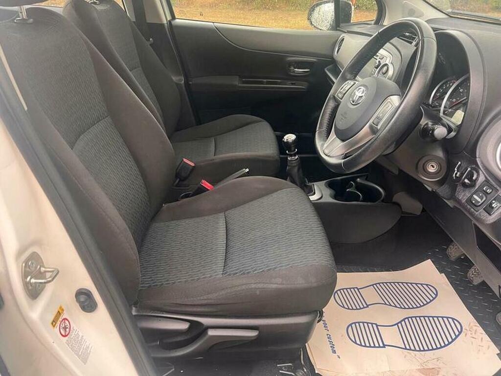 Used Toyota Yaris 2012 for sale - 76161696: Photo 14