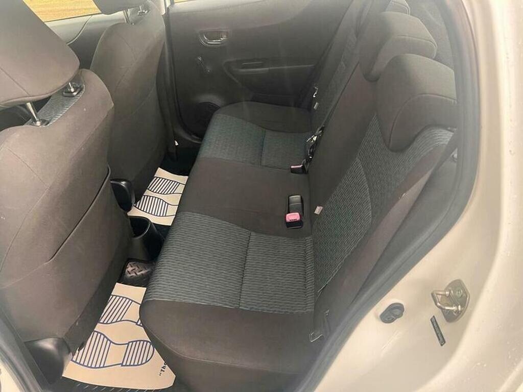 Used Toyota Yaris 2012 for sale - 76161696: Photo 17