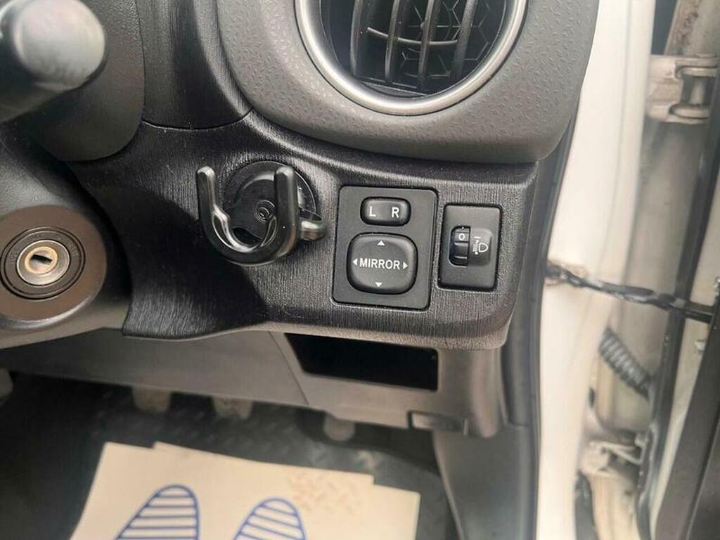 Used Toyota Yaris 2012 for sale - 76161696: Photo 20