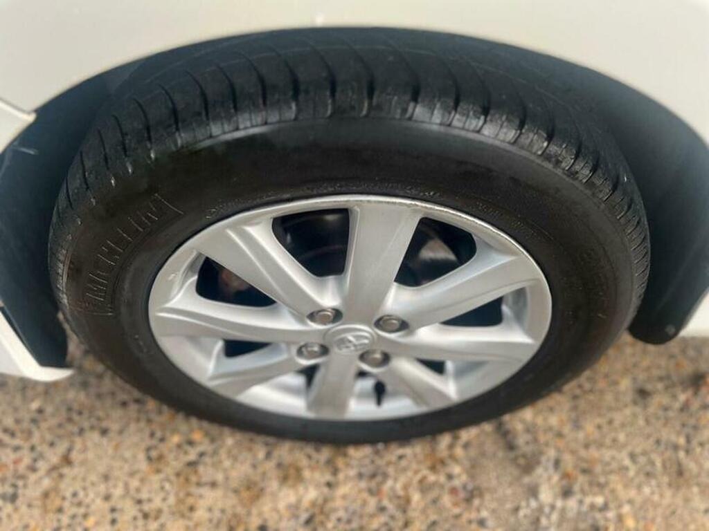 Used Toyota Yaris 2012 for sale - 76161696: Photo 27