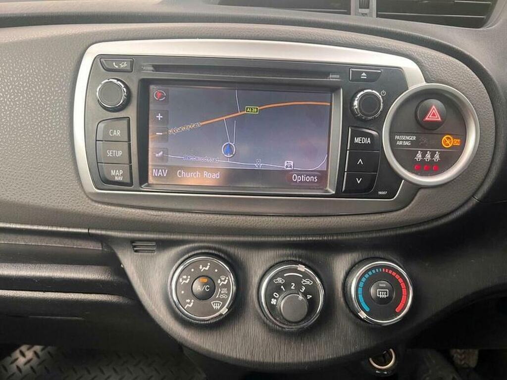 Used Toyota Yaris 2012 for sale - 76161696: Photo 29