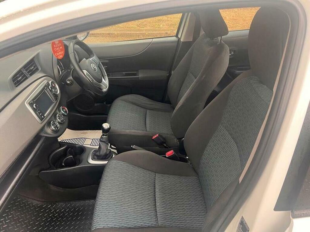 Used Toyota Yaris 2012 for sale - 76161696: Photo 33